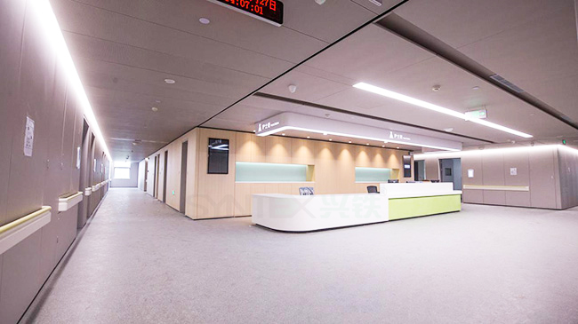 成都興鐵與資陽兒童醫院合作案例 醫院墻板|木紋鋼制墻板